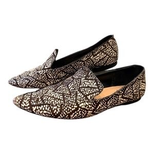 Bleecker & Bond Pointed Toe Loafer Flats Black White Patterned Haircalf Women 10